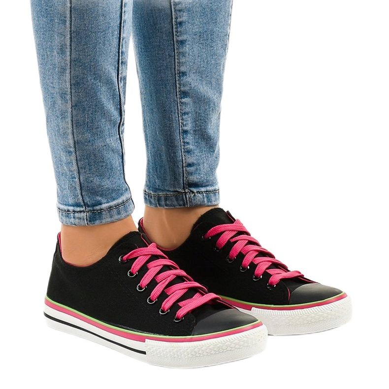 Fekete klasszikus alacsony cipők W03 zöld 1