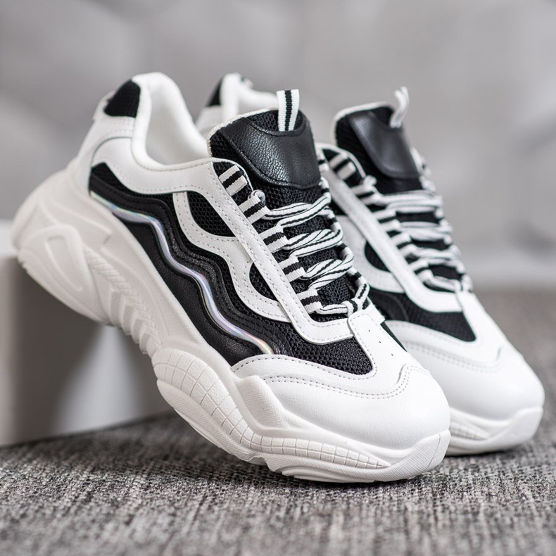 SHELOVET Cipők a platformon fehér fekete 1