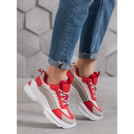 SHELOVET Divatos cipő a platformon piros sokszínű 1 SHELOVET Divatos cipő a platformon piros sokszínű 1