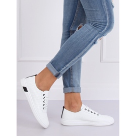 Fekete-fehér fűzős cipők BB77 Black 2