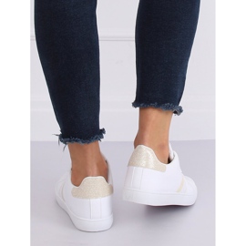 Fehér női cipők K-388 WHITE / GOLD 2
