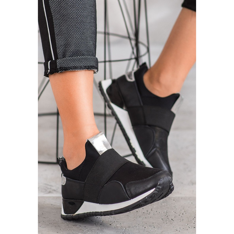 SHELOVET Felcsúsztatható cipő a platformon fekete 1