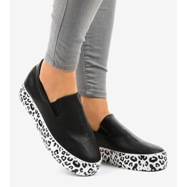 Fekete WNH-3 csúszós cipők 2