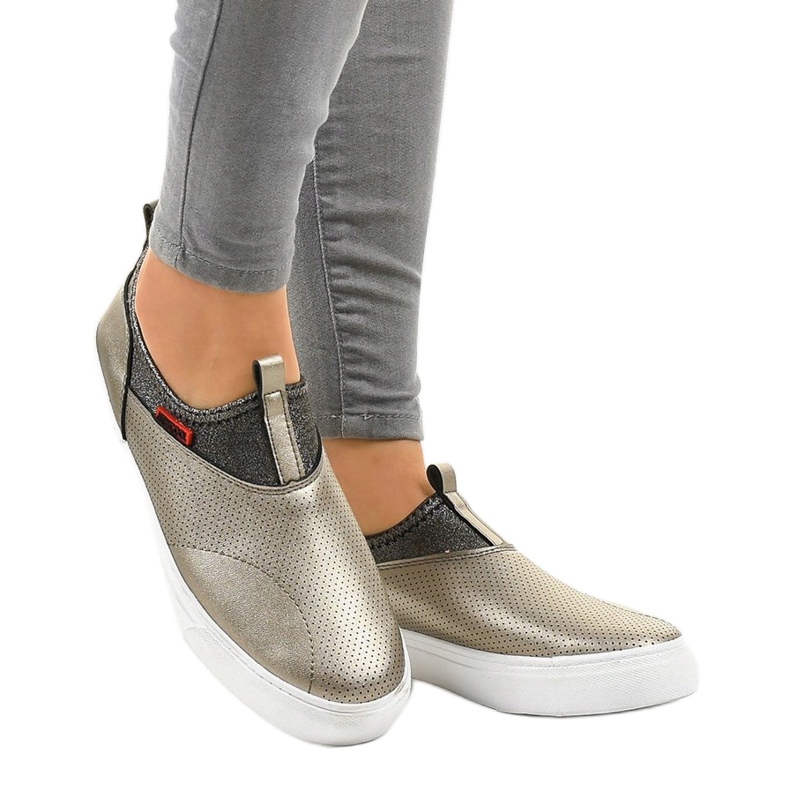 Arany cipők gumiszalaggal A-92 aranysárga 1