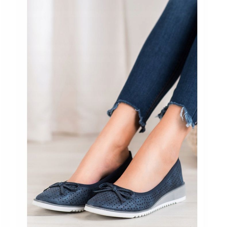 Goodin Áttört ék szivattyúk kék 1 Goodin Áttört ék szivattyúk kék 1