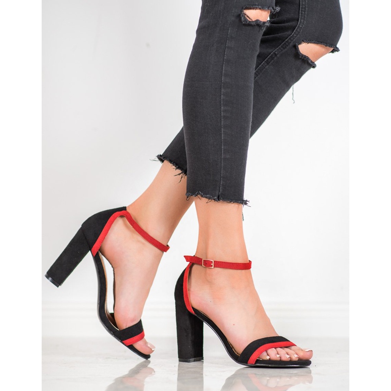 SHELOVET Stílusos magas sarkú szandál fekete 1