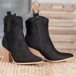 Seastar Áttört tehénlányok egy oszlopon fekete 1