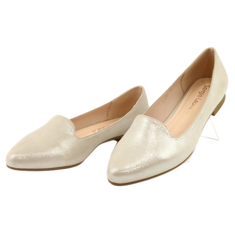 Urak arany balerinái Sergio Leone 610 aranysárga 3