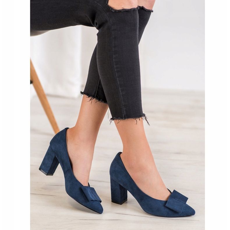 W. Potocki Csillogó szivattyúk íjjal kék 1