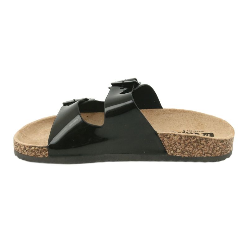 Lakkozott anatómiai fekete Lee Cooper 1043 papucs 1