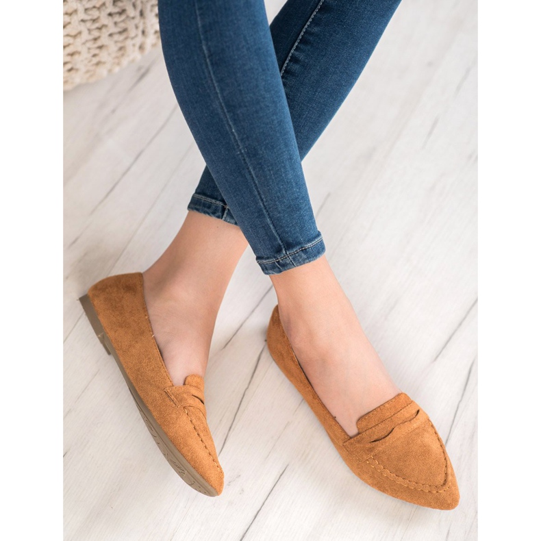 Best Shoes Velúr cipők Spitzben barna 2