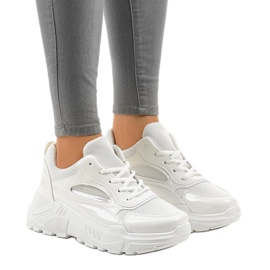 Divatos fehér sportcipő MS381E-9 1