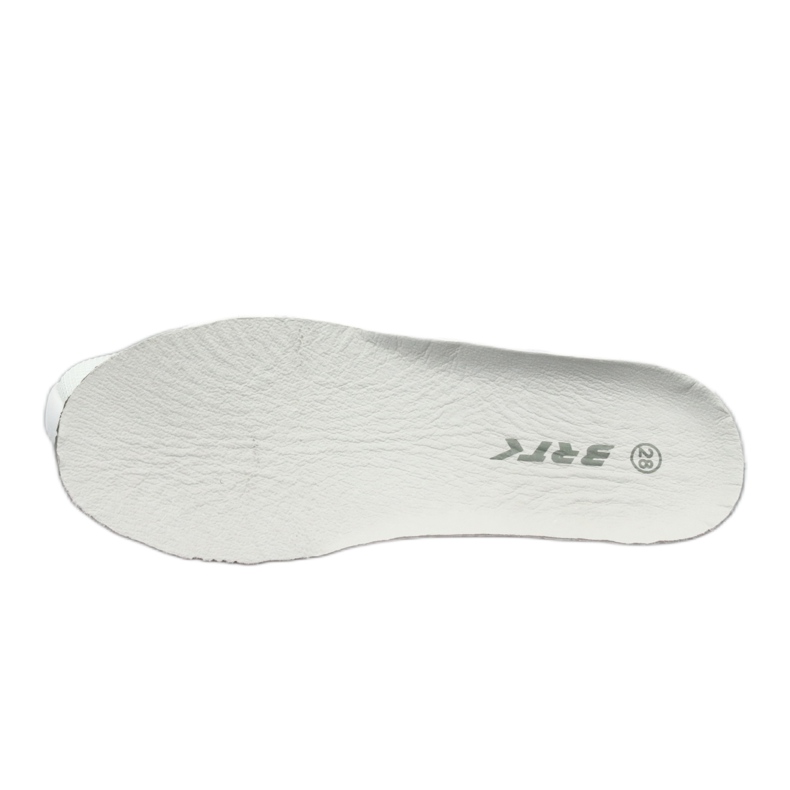 Bartek Gyerek sportcipő bőr beszúrása 78213 fehér 5