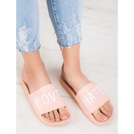 Small Swan LOVE &amp; HATE Eco bőrpapucs rózsaszín 1