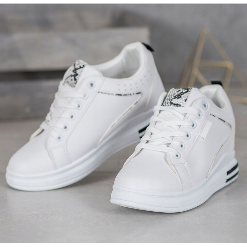 SHELOVET Fehér cipő rejtett ékkel 1