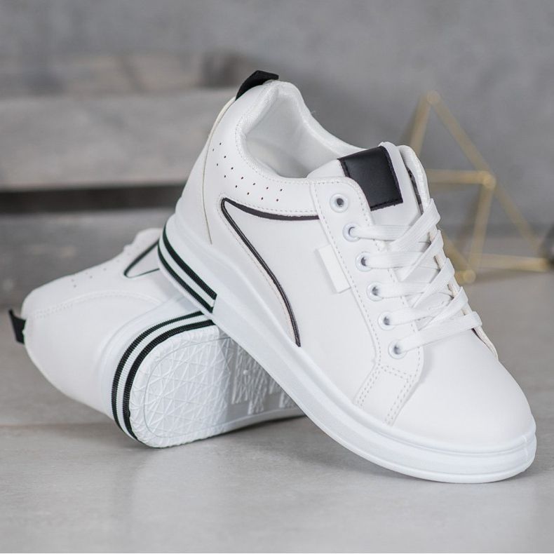 SHELOVET Fehér cipő rejtett ékkel 1