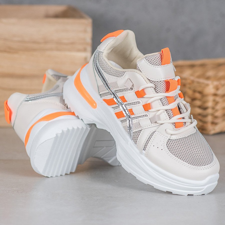 SHELOVET Divatos sportcipő a platformon sokszínű 2