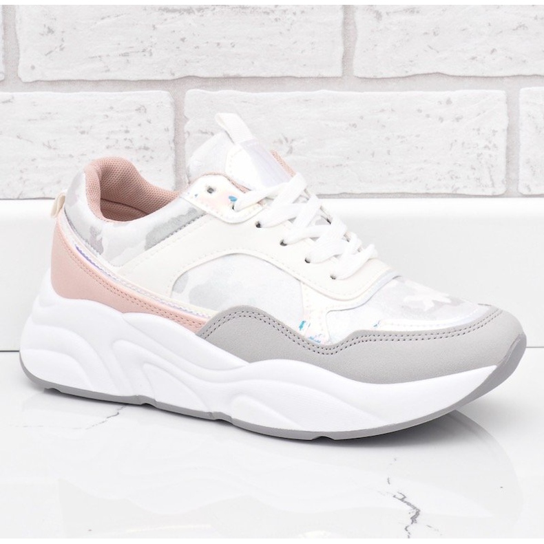 Fehér női sportcipő C9218 1