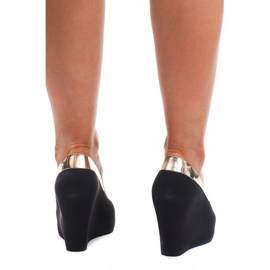 Meliski nyitott ék KM110 fekete 1