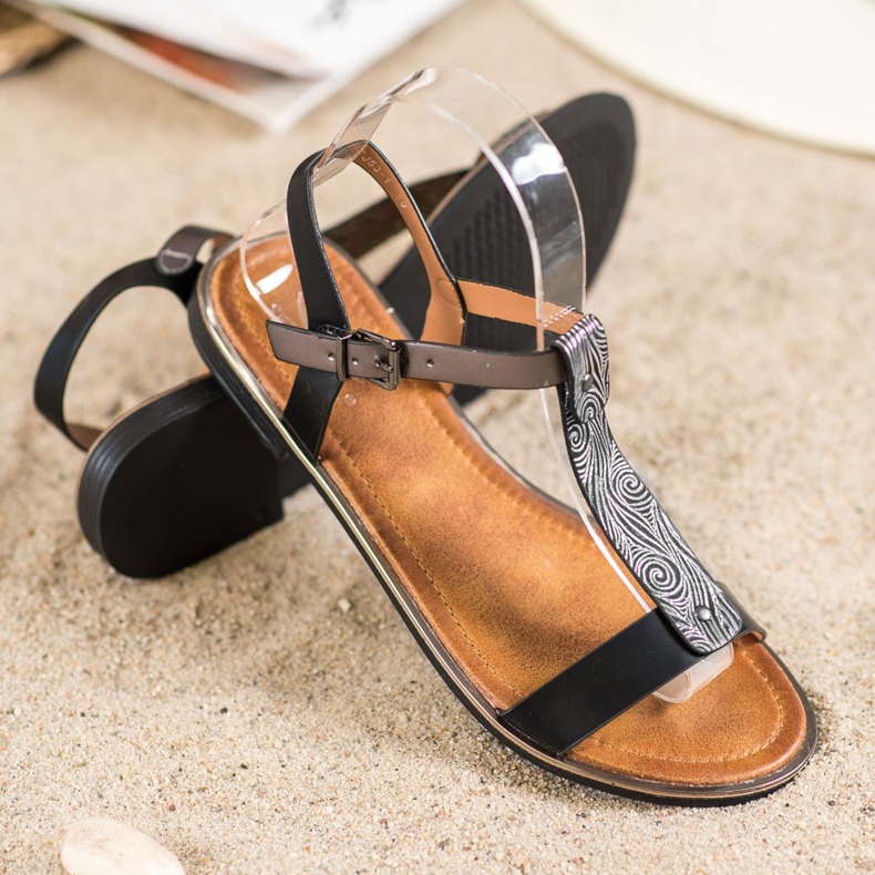 Small Swan Klasszikus szandál Eco bőrrel fekete 2