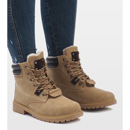 Teve szigetelt csizma D494C-8 barna 1