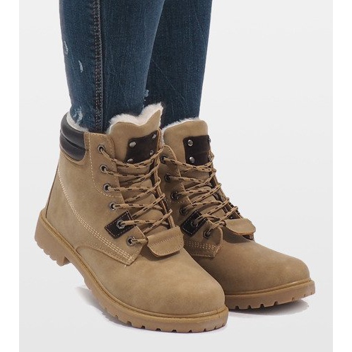 Teve szigetelt csizma D494C-8 barna 2