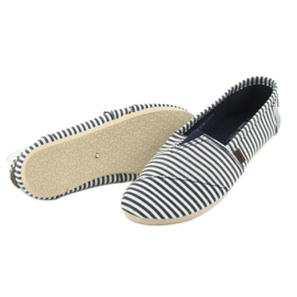 Wishot Kényelmes, divatos csíkos tornacipő 32-065, fehér és kék színben 4