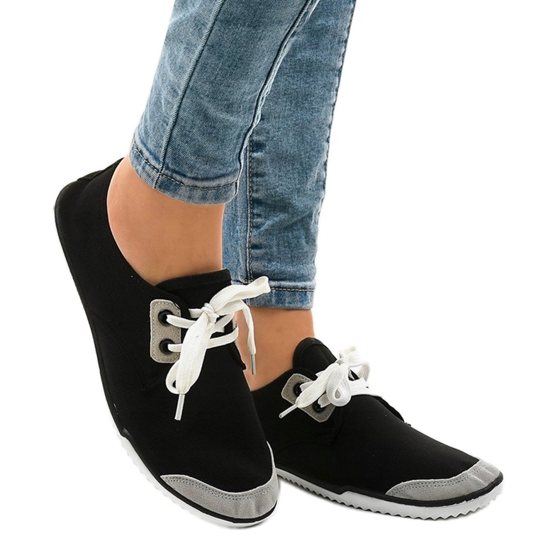 Fekete BO-6 csúszós cipők 1