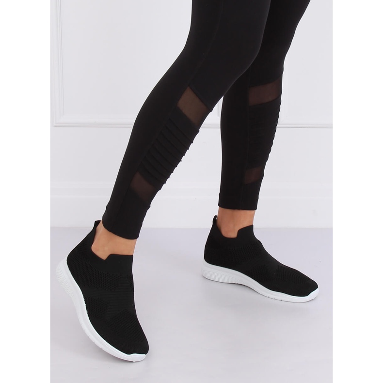 Fekete NB330P Fekete sportcipő 1