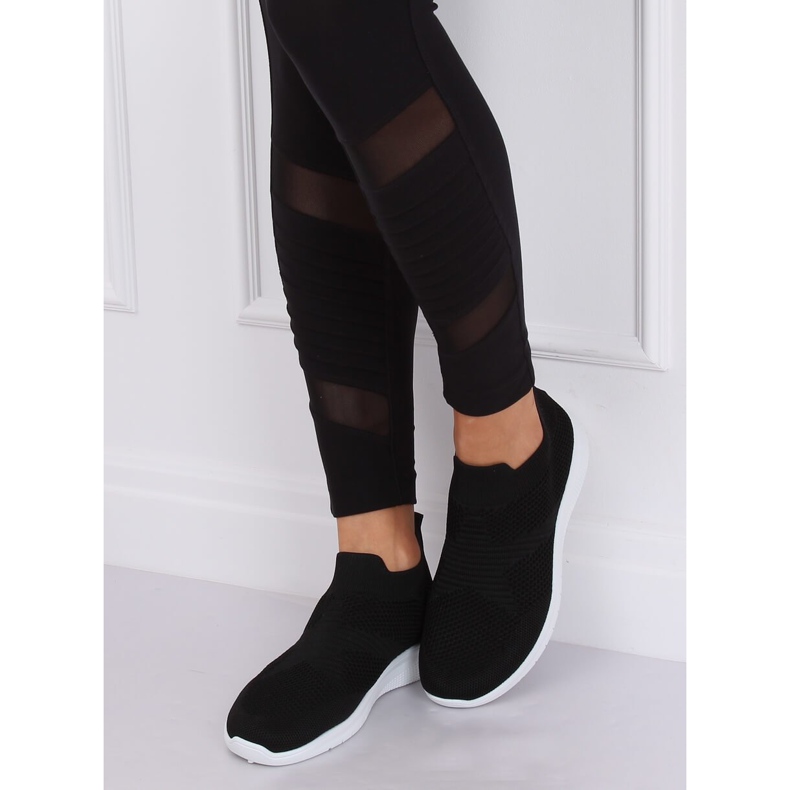 Fekete NB330P Fekete sportcipő 2