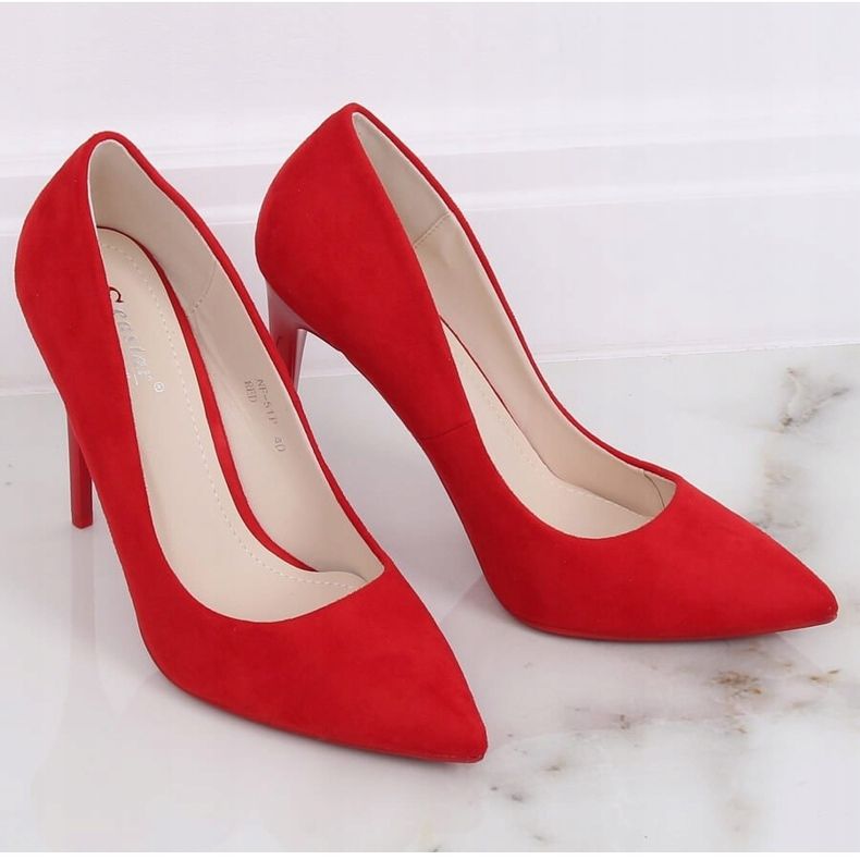 Szivattyúz egy piros NF-51P piros csapon 1