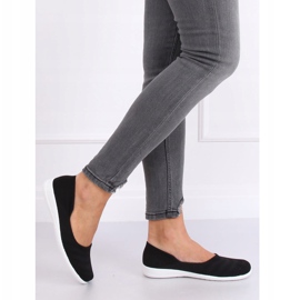 IC03 Fekete hálóbalerinák 2 IC03 Fekete hálóbalerinák 2