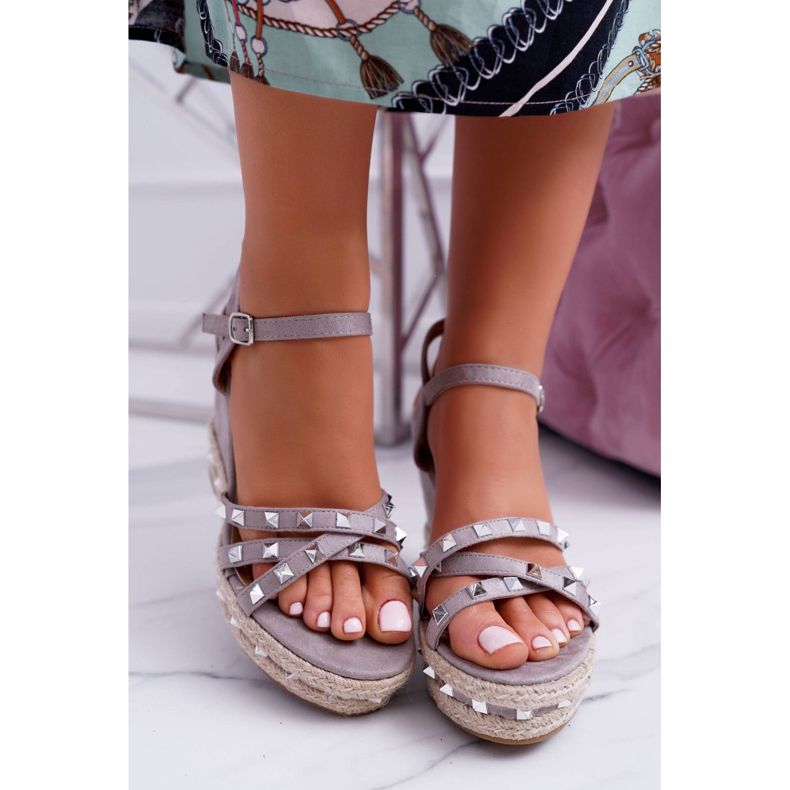 SEA Női szürke szandál ék Amare Studs 2