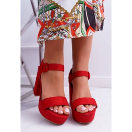 NFR Női szandál magas sarkú cipőn és platformon piros LaMondes 2