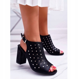 Vinceza Női szandál a sarkán Áttört, strasszokkal fekete Hendrix 2