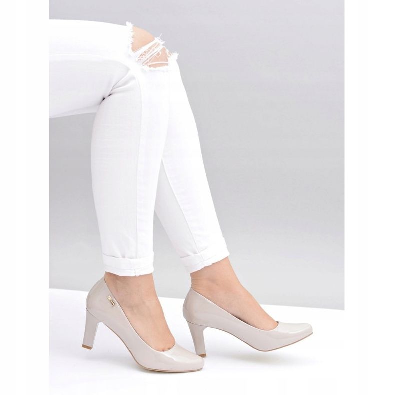 Női szivattyúk Sergio Leone Világosszürke Lakkozott Orsola 1