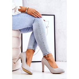 Női szivattyúk a Sergio Leone szürke postán 2