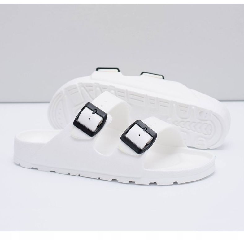 Flameshoes Férfi fehér kerti könnyű papucs 2