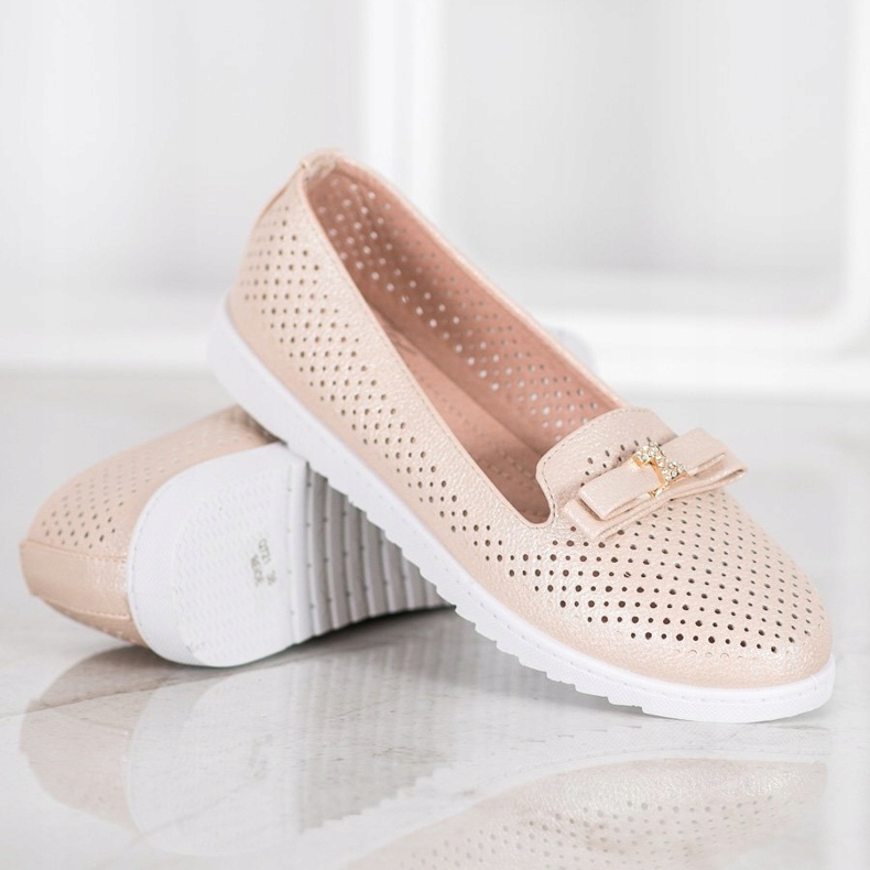 Weide Áttört urak díszítéssel bézs 1