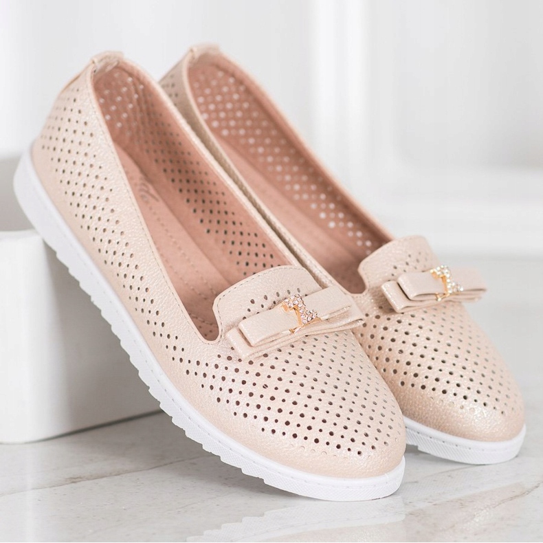 Weide Áttört urak díszítéssel bézs 2