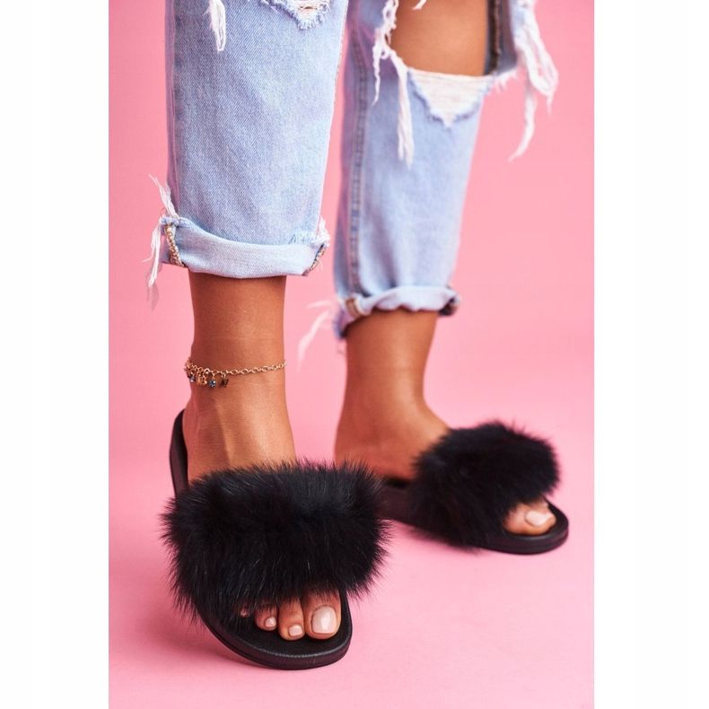 Női papucs természetes szőrmével, fekete naturissal 1