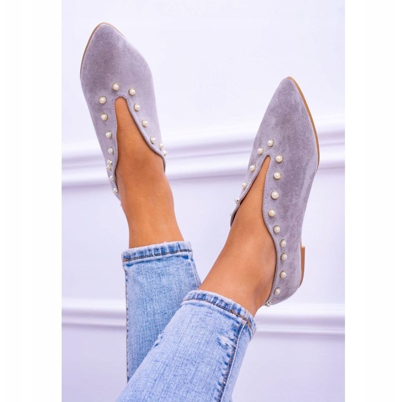 Lu Boo szürke cipő kivágott gyöngyökkel Merseo 2