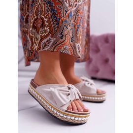 Női papucs vastag talppal íjakkal Bézs Milady 1