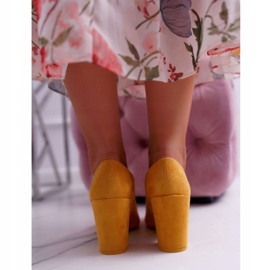 PS1 Női szivattyú a sarkán Velúr sárga Neshka 2