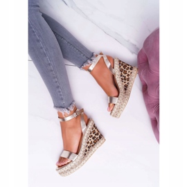 Női szandál Lu Boo Ékvászon Arany Shiran aranysárga 1 Női szandál Lu Boo Ékvászon Arany Shiran aranysárga 1