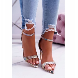 Női szandál a magas sarkú Lu Boo kígyó bézs Ramann sokszínű 2