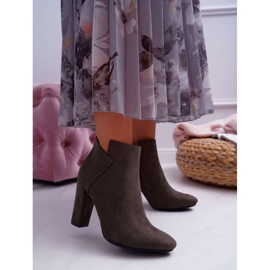 Vinceza Női csizma sarkán Velúr Khaki fodros 1