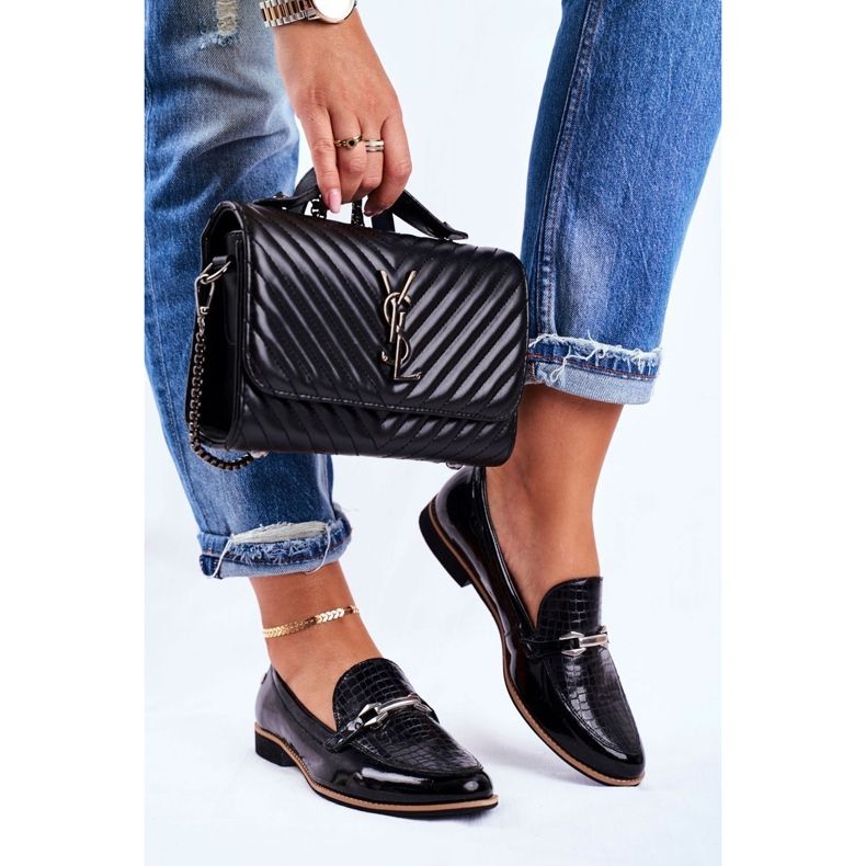 Női Brogues Maciejka lakkozott cipők, fekete 4099A-01 / 00-1 1