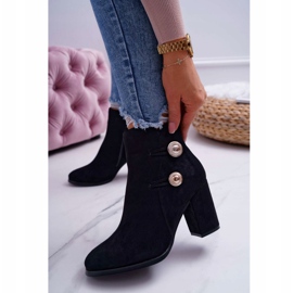 S.Barski Női velúr csizma sarkán Fekete Barski 73-2 1