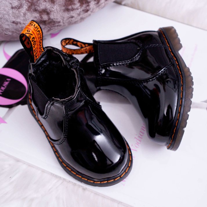 FRROCK Meleg gyermekcsizma cipzárral Lakkozott fekete Gustro 2